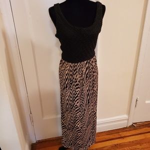 Beautiful long Maxi with tag!
